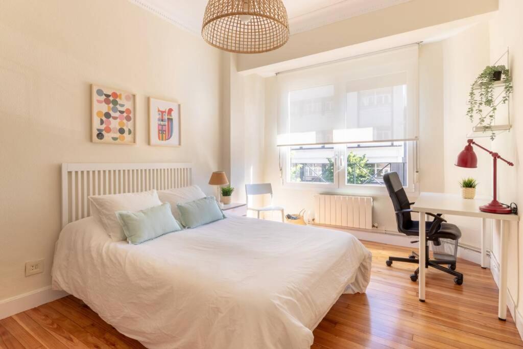 Acogedor Y Soleado En El Centro By Aloha Bilbao Appartement Buitenkant foto